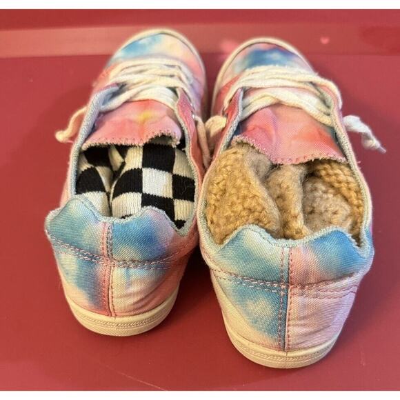 SHOES 3 Pairs Size 4 1-Heelys W/out Wheels 1-Falls Creek Tenis Shoe And 1-And1 - Picture 15 of 16